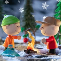 Super7 Peanuts Reaction Figures Wave 06 (Holiday Box Set) - Charlie Brown With Sad Christmas Tree And Linus| Peanuts