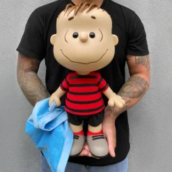 Super7 Peanuts Supersize - Linus With Blanket| Peanuts