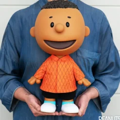 Super7 Peanuts Supersize Vinyl Figure - Franklin Jacket| Peanuts